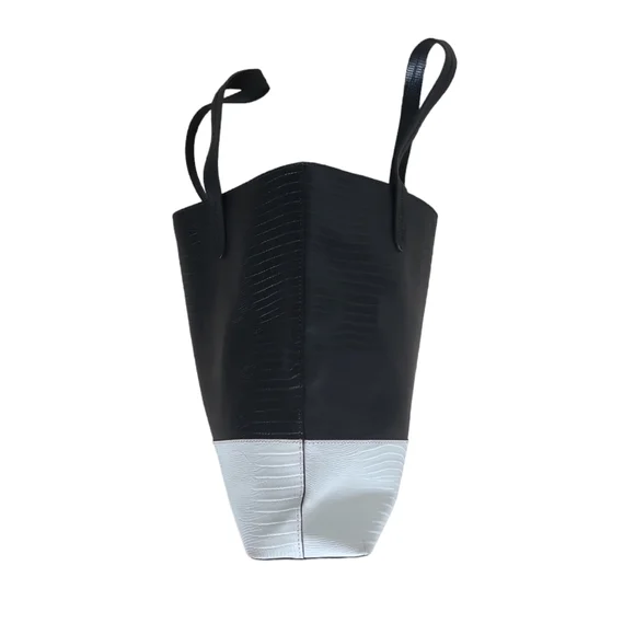 Juicy Couture Textured Black and White Tote - Picture 4 of 12